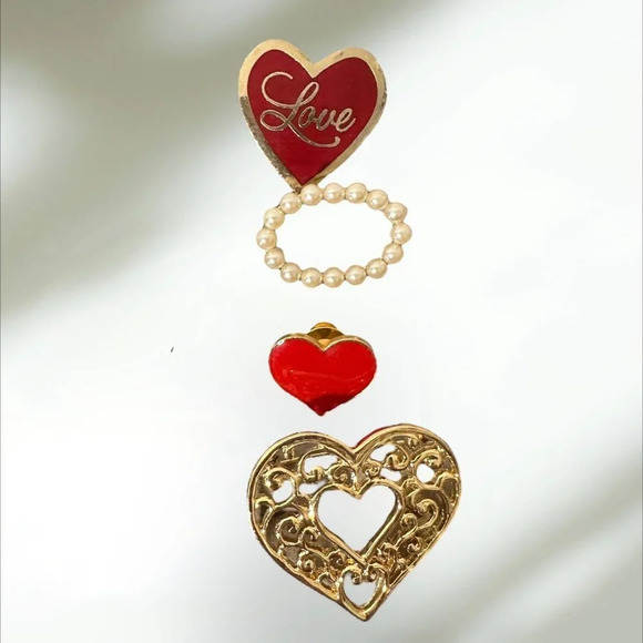 Bundle of‎ 4 Brooches - Picture 1 of 4